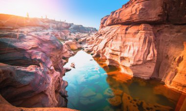 ธรรมชาติอันมหัศจรรย์ แกรนด์แคนยอนเมืองไทย สามพันโบก อุบลราชธานี