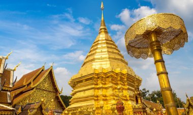สักการะพระคู่บ้านคู่เมืองเชียงใหม่ วัดพระธาตุดอยสุเทพราชวรวิหาร