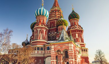 ชมความงดงามของโดมรูปหัวหอม ณ มหาวิหารเซนต์บาซิล