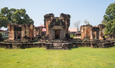 ปราสาทขอมโบราณเก่าแก่ ปราสาทสระกำแพงใหญ่