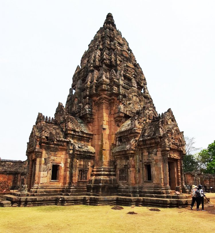 อุทยานประวัติศาสตร์พนมรุ้ง สถานที่ท่องเที่ยวที่สำคัญของจังหวัดบุรีรัมย์