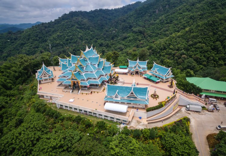 วัดสวยกลางธรรมชาติอันสมบูรณ์ ณ วัดป่าภูก้อน จังหวัดอุดรธานี